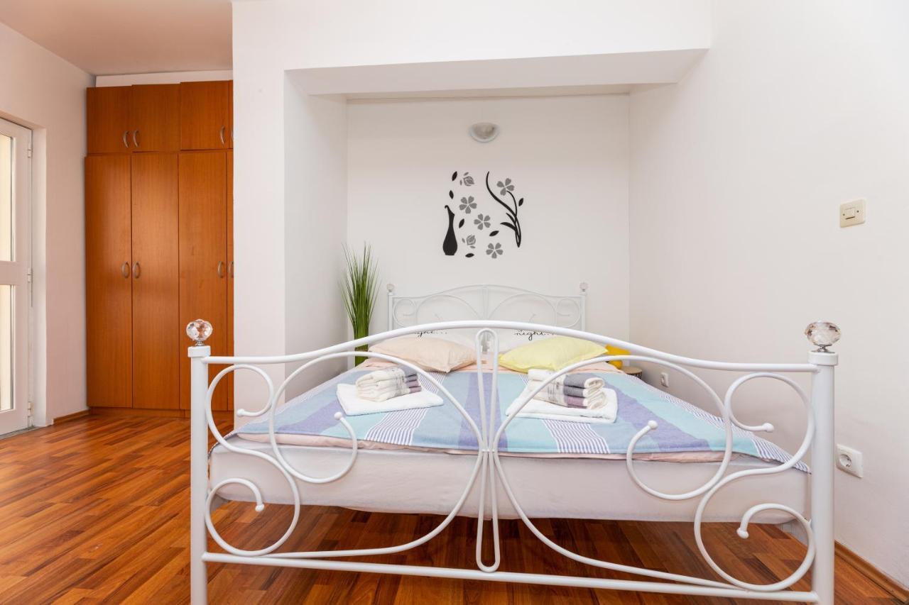 Malinsummer Apartments Malinska Extérieur photo